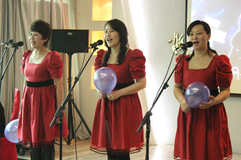 黄瓜视频下载公司2012年度公司年会顺利召开