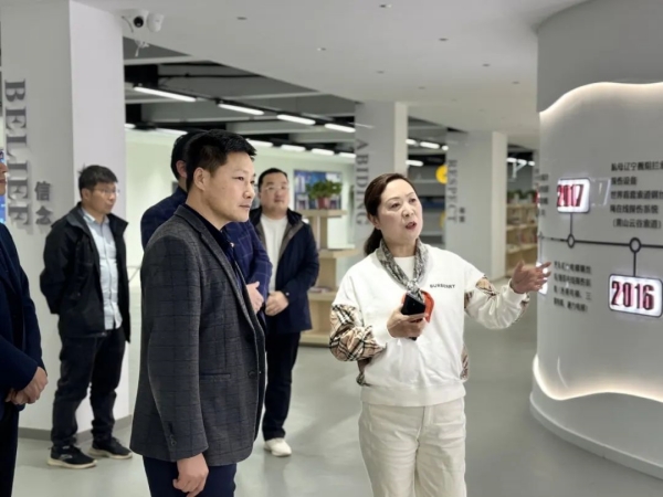 【公司动态】洛阳市科技局领导一行莅临黄瓜视频下载考察调研